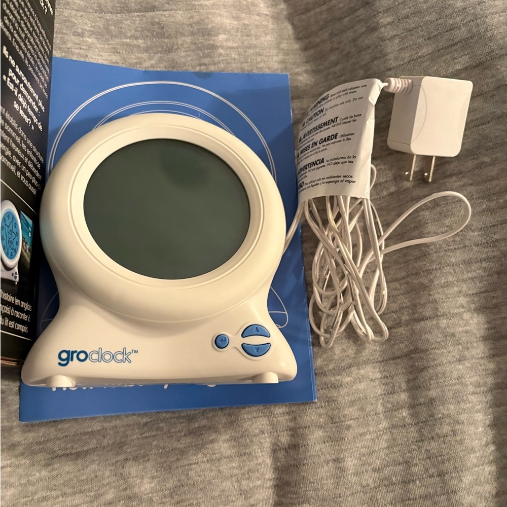 Groclock Sleep Trainer with Blue Star Design - Picture 5 of 5